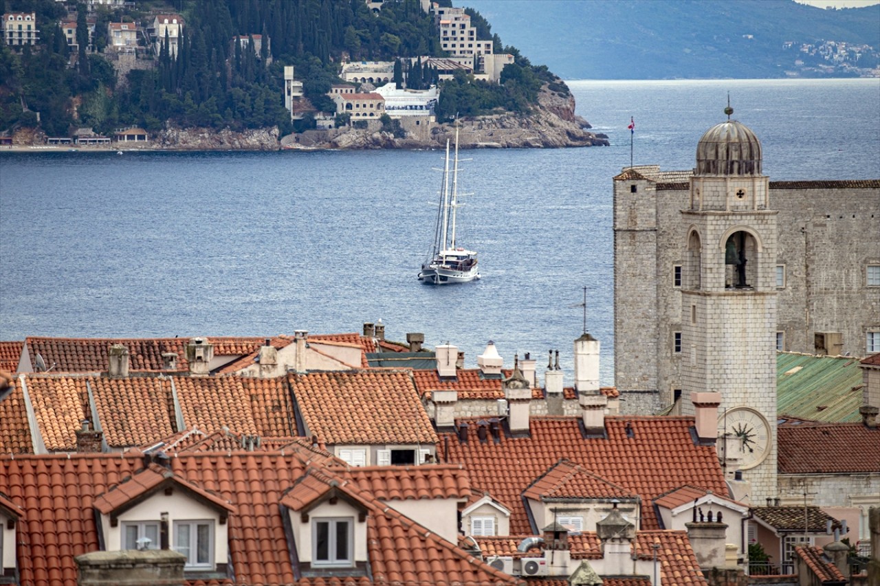 Mladi par Australaca pao sa zida u Dubrovniku: Djevojka u kritičnom stanju