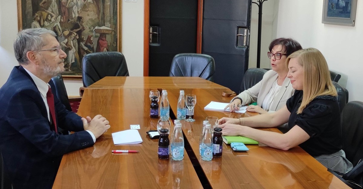 Gradonačelnik Tuzle se sastao sa šeficom Političkog odjela Britanske ambasade u Bosni i Hercegovini