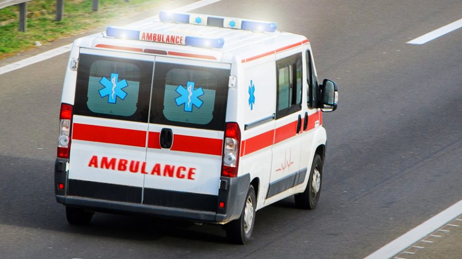 Srbija: Prevrnuo se pun autobus, jedna osoba poginula, 15 putnika povrijeđeno
