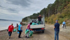 Rafting klub Tuzlak u ekoakciji 'Za zeleni Modrac' - Prikupljeno 190 vreća otpada