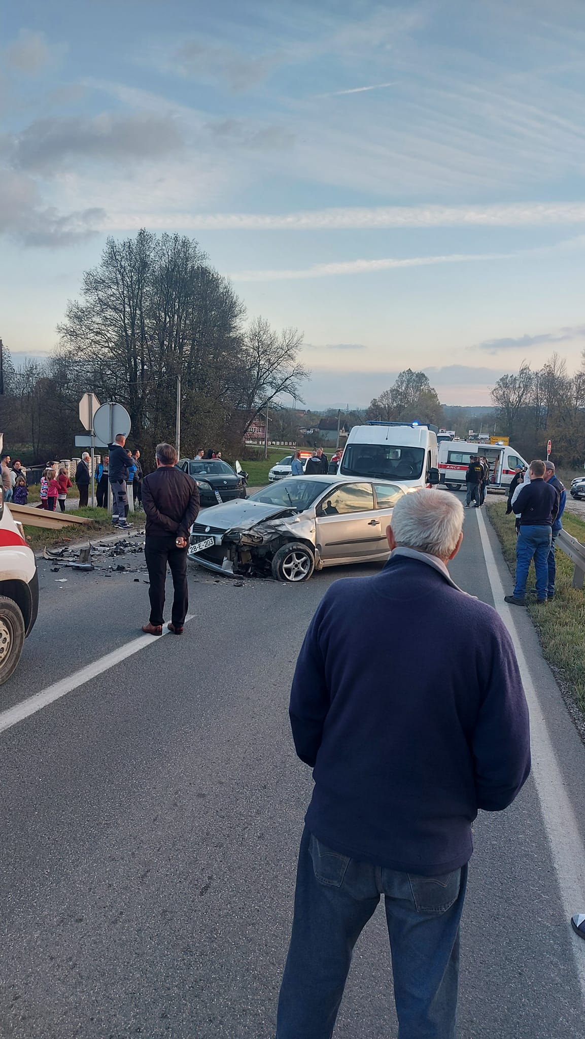 Dvije osobe su povrijeđene u sudaru kod Lukavca