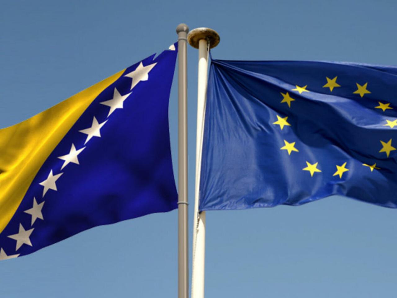 EUobserver: EU treba dobro razmisliti prije nego Bosni i Hercegovini odobri status kandidata