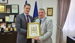Premijer Halilagić primio Plaketu za podršku Sportskim igrama RVI