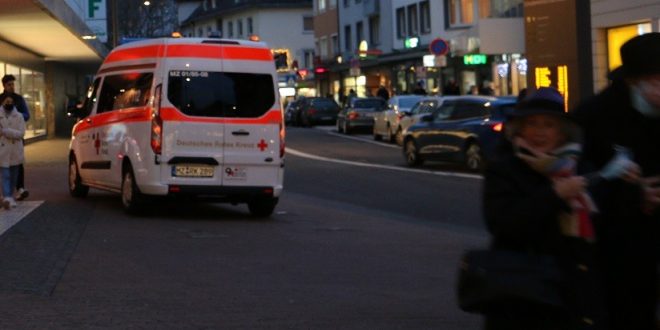 Slučaj koji je zgrozio Njemačku: Majka bebu bacila kroz prozor, beba preminula