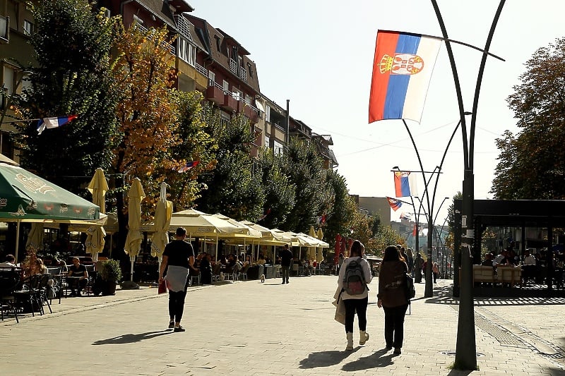 U centru Kosovske Mitrovice danas veliki miting