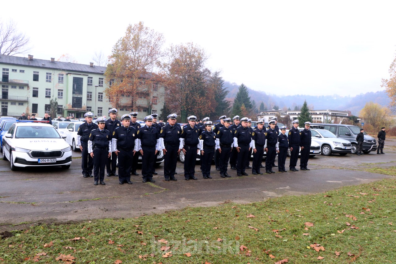 Uprava policije MUP-a TK kupuje policijsku uniformu za više od 850.000 KM