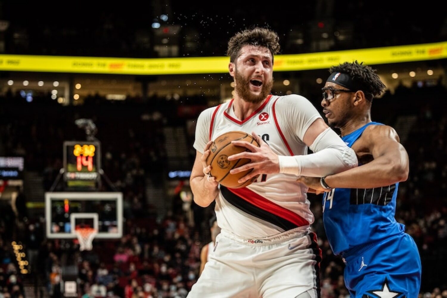 Jusuf Nurkić se vratio na parket, za 15 minuta imao solidan učinak