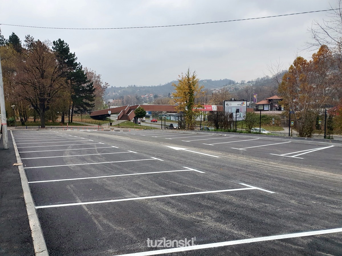 SIK Tuzla: Obavještenje vozačima o naplati parkinga