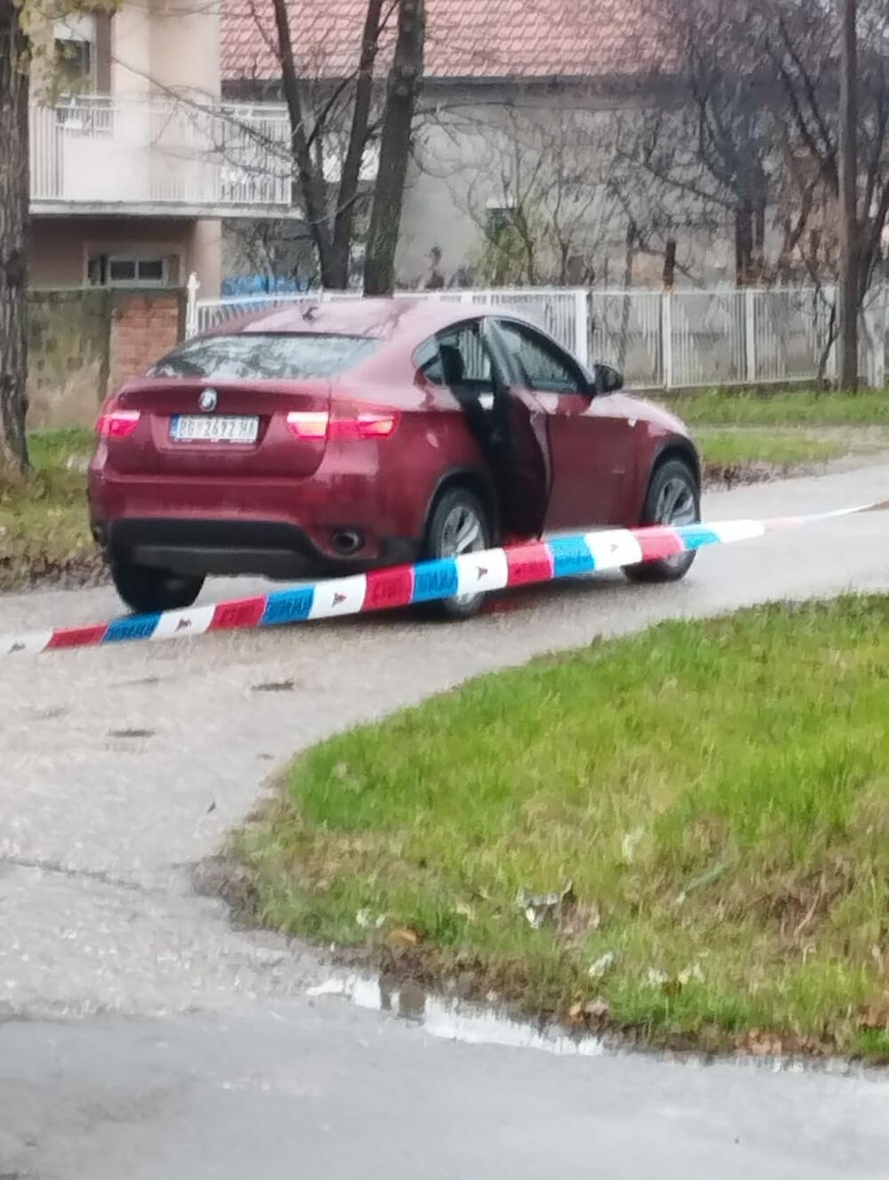 Ubistvo u Beogradu: Muškarac upucan u glavu, tijelo pronađeno u BMW-u