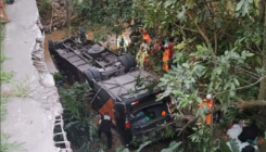 Autobus sa fudbalerima sletio sa mosta u Brazilu, četvero mrtvih