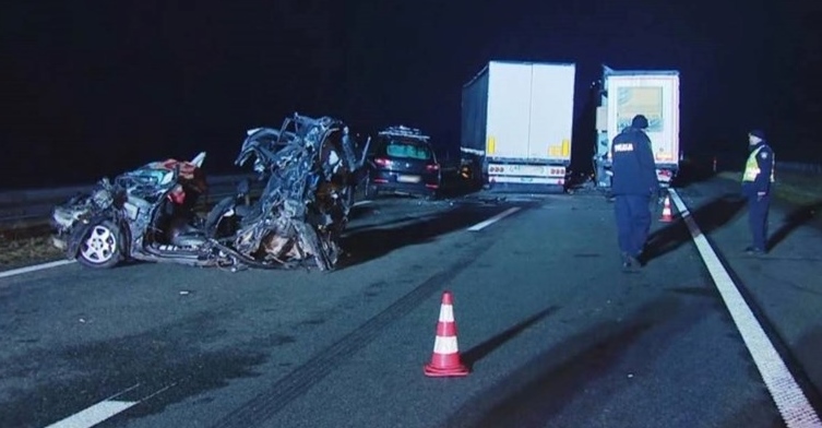 Na autoputu u Hrvatskoj poginuo državljanin BiH, povrijeđeno 12 osoba