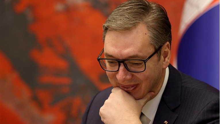 Vučić najavio prosječnu platu u Srbiji 1.000 eura