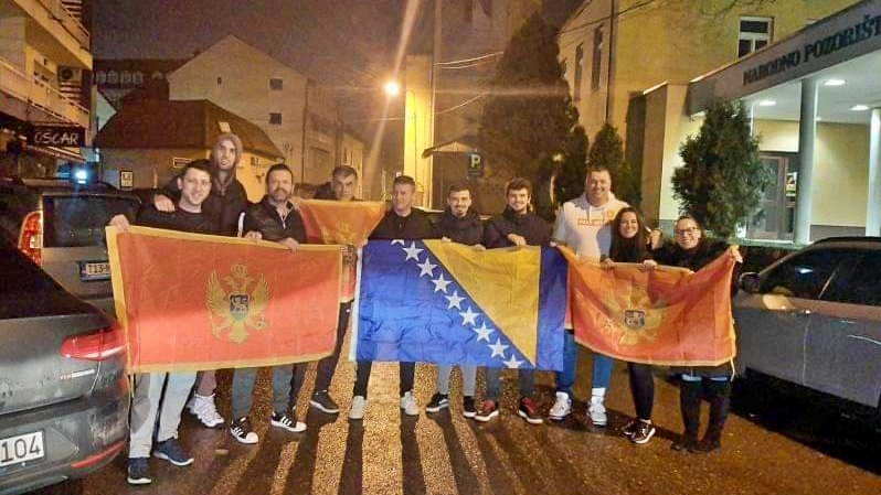 Lijepa navijačka priča iz Tuzle: "Pomogli smo Crnogorcima oko smještaja, a onda skupa otišli na piće"