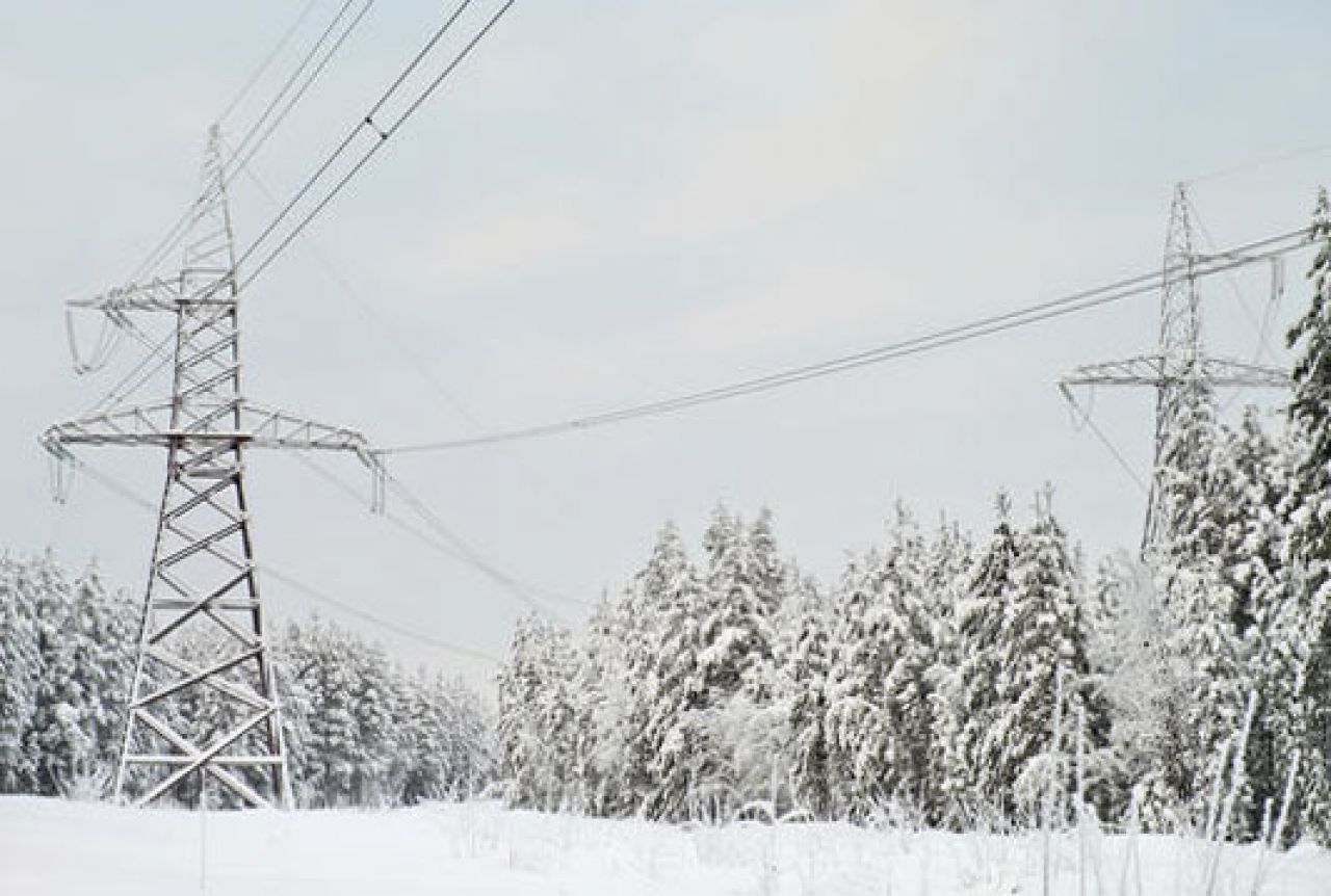 Snijeg stvara probleme u BiH, hiljade stanovnika bez električne energije