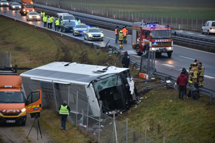 U Sloveniji sletio autobus: Troje poginulih