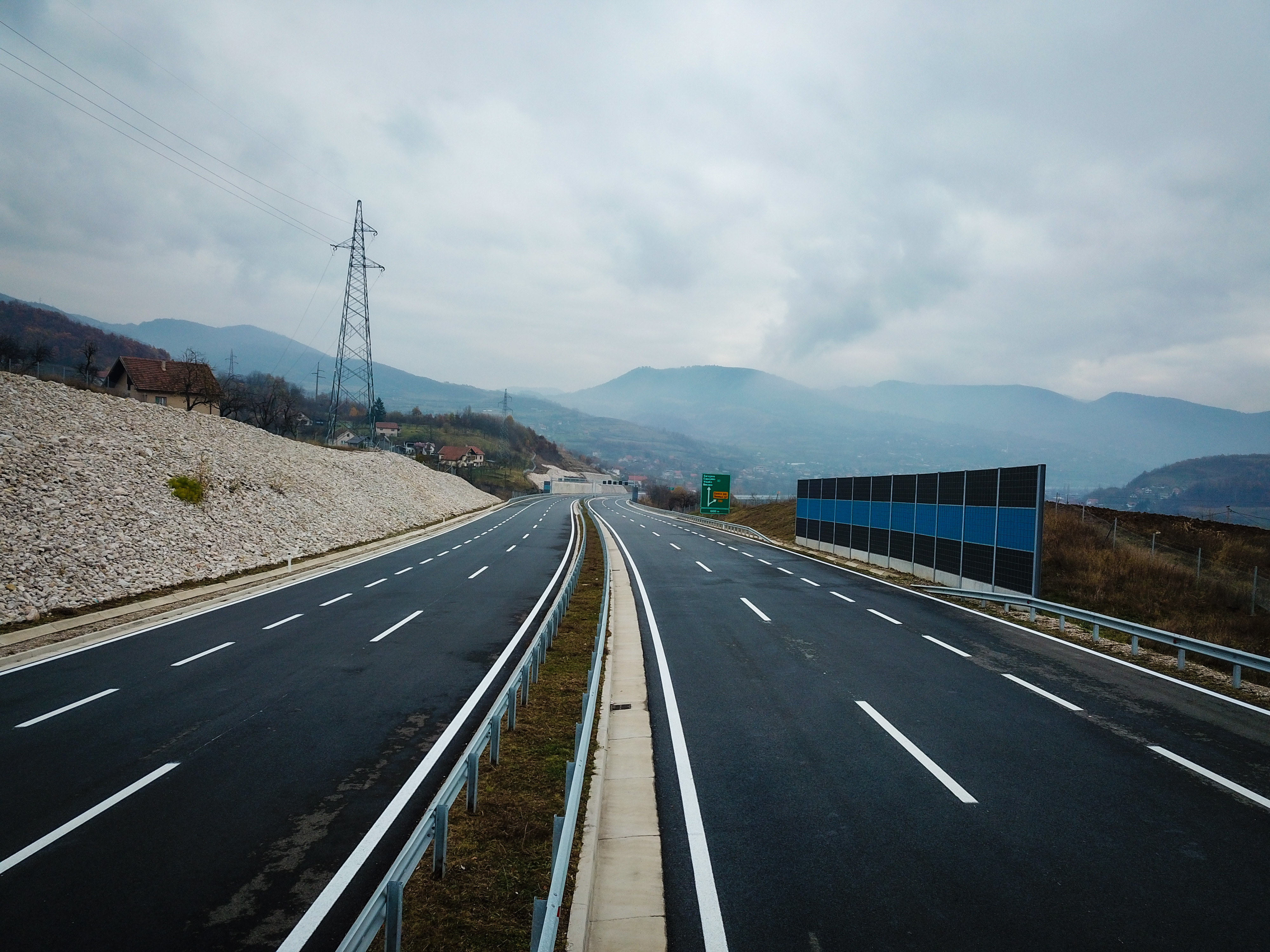 Vlada FBiH: 10 miliona KM za izgradnju poddionice na trasi ceste Tuzla – Sarajevo