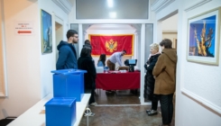 Otvorena birališta u Crnoj Gori: Građani biraju novog predsjednika države