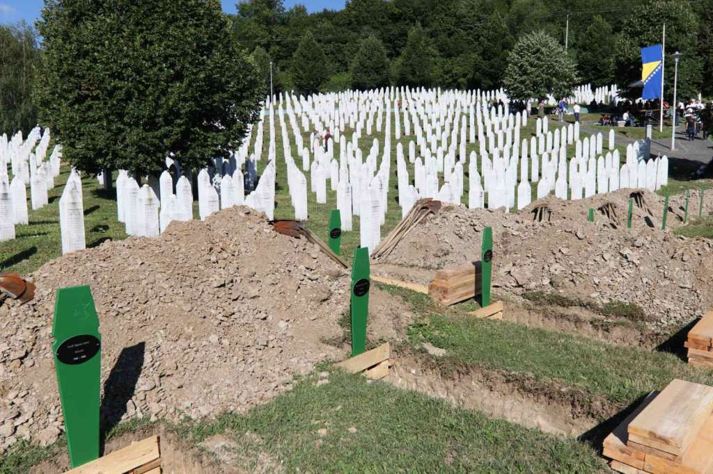 Fazlić: Porodice sedam žrtava genocida u Srebrenici dale saglasnost za njihov ukop 11. jula