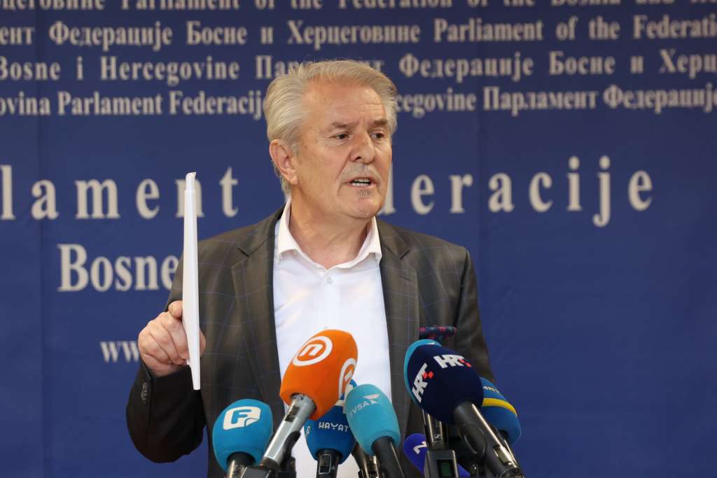 Lendo: Pozivam da do 6. aprila Izetbegović, Čović i Nikšić predlože nova imena Vlade FBiH