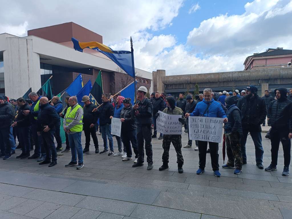 U šest rudnika jednosatni štrajk upozorenja u znak solidarnosti sa zeničkim rudarima