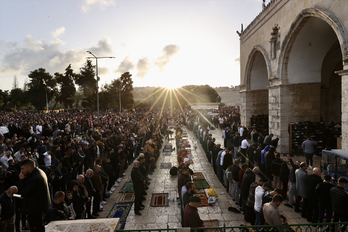 Izrael tvrdi da neće ograničiti Palestincima ulazak u džamiju Al-Aksa tokom ramazana