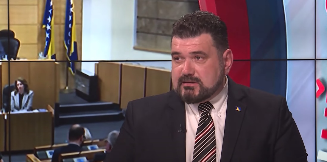 Mešalić: Razbijanje Osmorke patriotski čin, ne želimo Vladu na mišiće uz pomoć Schmidta