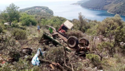 Traktor pun maturanata se prevrnuo na cesti: Slavili posljednji dan škole