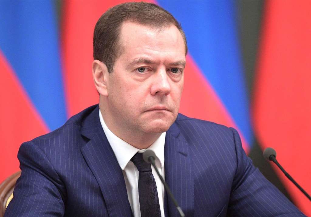 Medvedev: Njemačka se priprema za rat s Rusijom