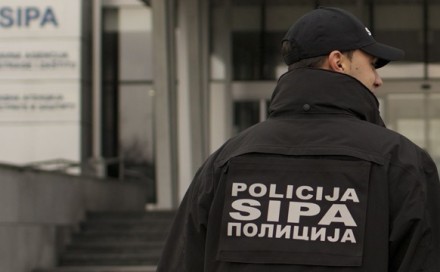 SIPA uhapsila dvije osobe, sumnjiče se za krijumčarenje ljudi