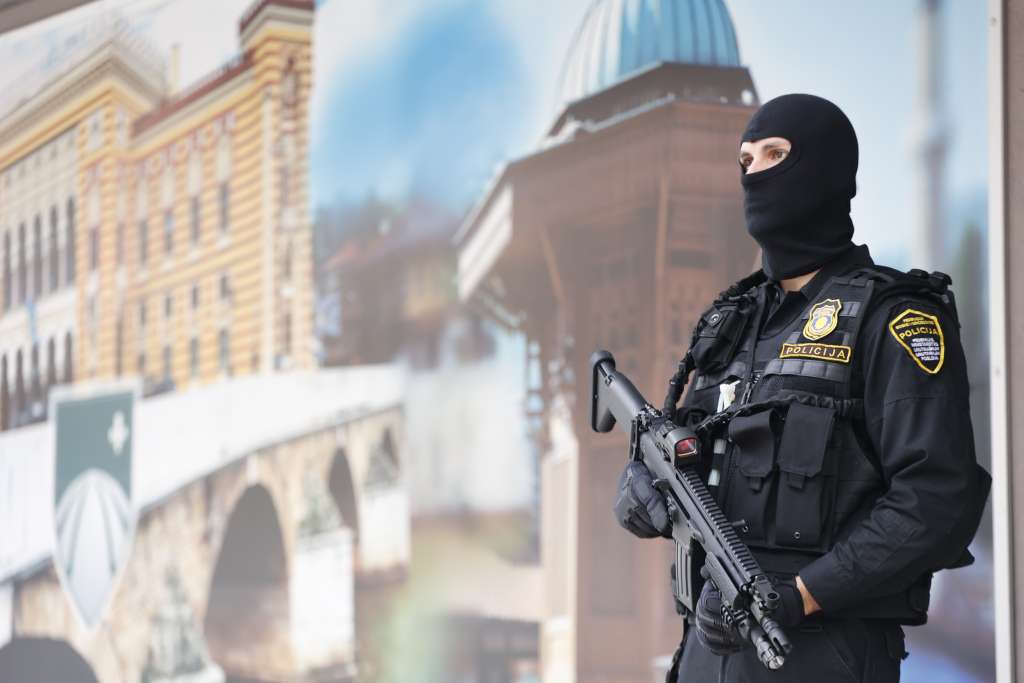 Pretresi na više lokacija u Sarajevu zbog proizvodnje i prodaje droge