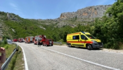 Vojni helikopter pao u Hrvatskoj, nađena dva tijela, za trećim se traga