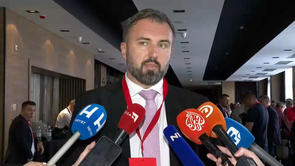 Stojanović: Nisam za produženje mandata predsjednika