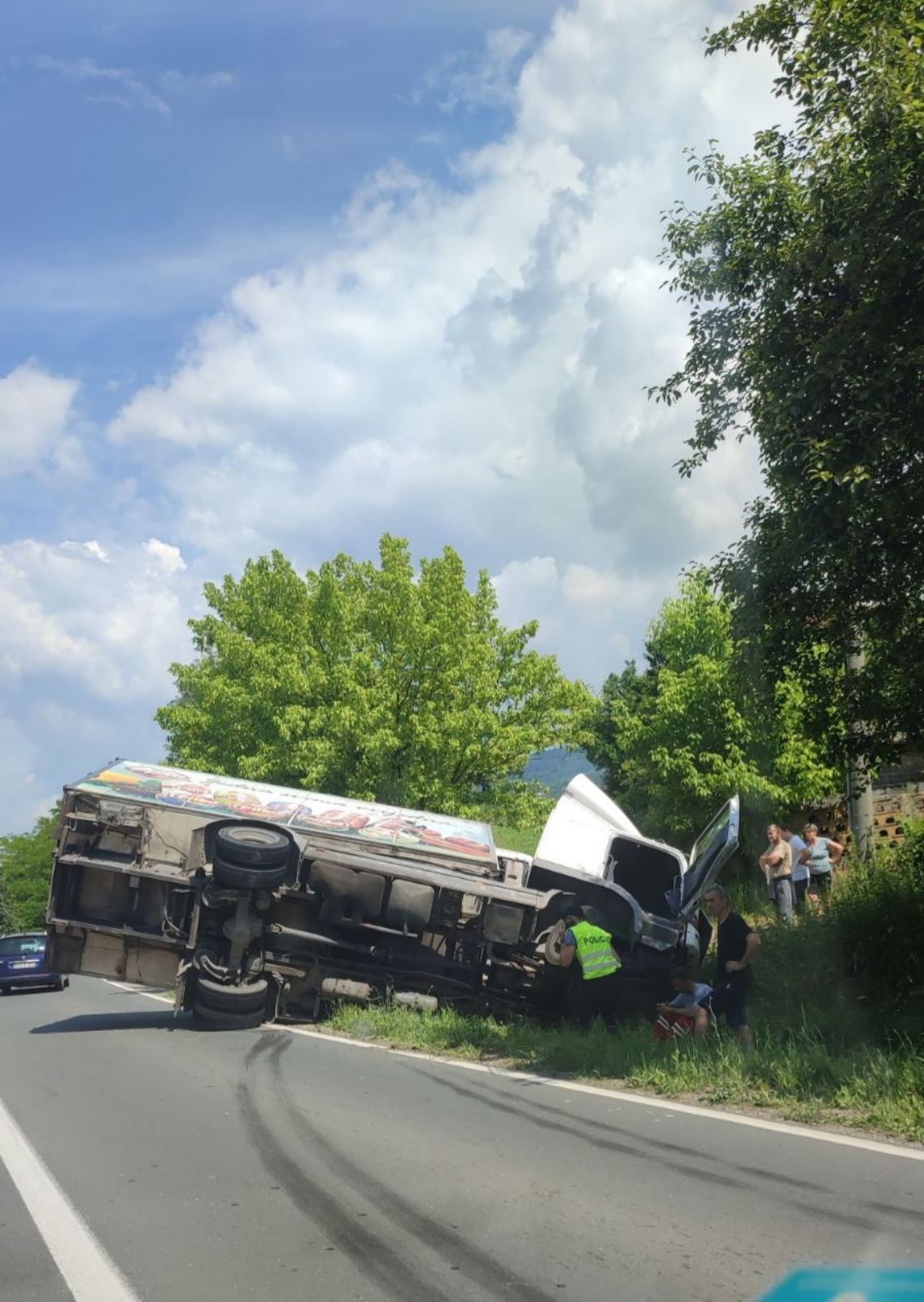 Kamion se prevrnuo na putu Tuzla - Doboj