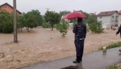 Velike štete i u Kalesiji, ekipe CZ spašavale ženu iz poplavljene kuće