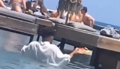 Snimak grčkog konobara izazvao raspravu na internetu: "Sramota, ponižavanje čovjeka iz bahatosti"