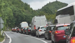 Teška saobraćajna nesreća: Stvorene kilometarske kolone na jednoj od najprometnijih saobraćajnica u BiH