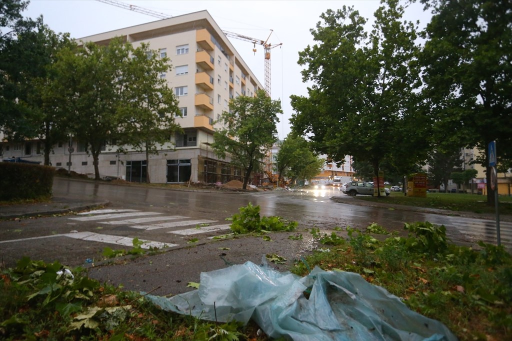 Stiže oluja u BiH: FHMZ objavio koje regije će biti na “udaru”