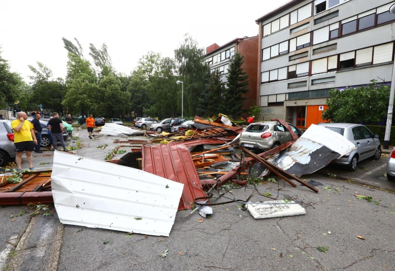 Četiri osobe smrtno stradale u nevremenu: Policija u Zagrebu zaprimila 950 dojava