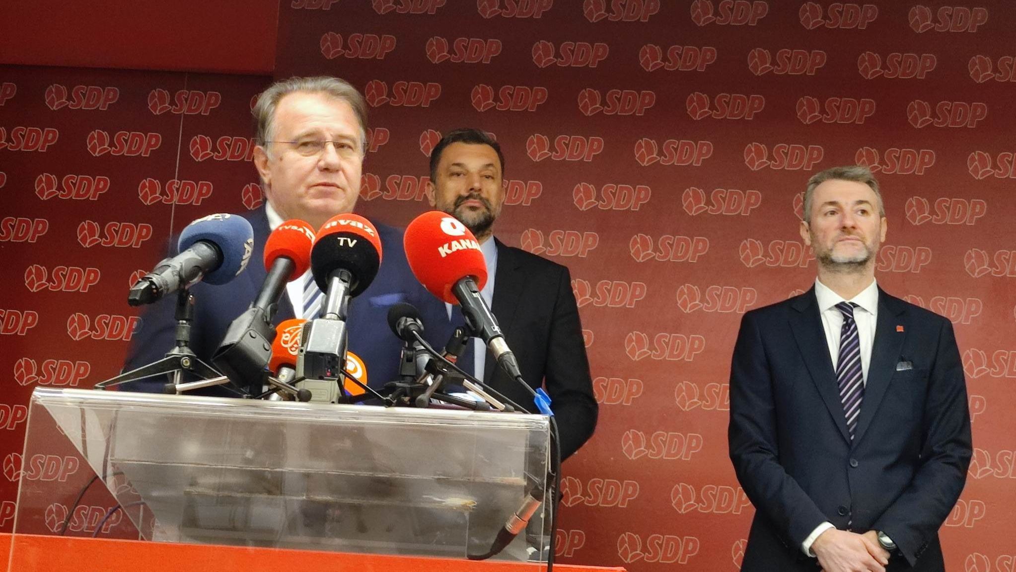 SDP nabrojao izdaje SDA: Da podsjetimo kako su sve svoje 'crvene linije' pogazili