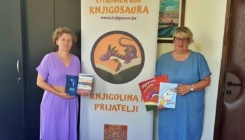 Tuzlansku biblioteku posjetila književnica i potpredsjednica Društva pisaca BiH, Jagoda Iličić