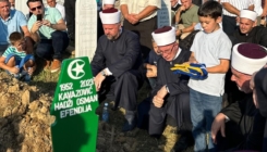 Reisul-ulema Husein-efendija Kavazović predvodio dženazu bratu Osman-efendiji Kavazoviću