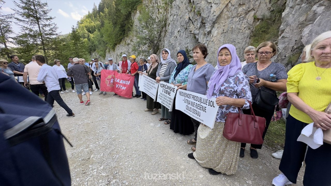 Obilježavanje godišnjice strijeljanja logoraša na Korićanskim stijenama