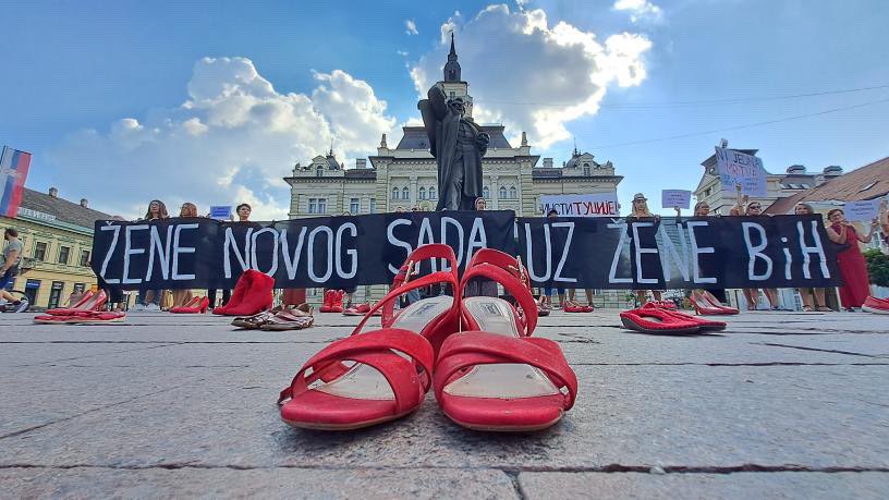 Sirene za uzbunu u Novom Sadu zbog ubistva Nizame Hećimović: "BiH, mi smo uz vas"