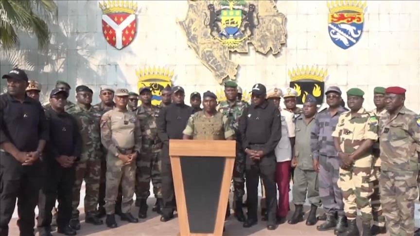 Nakon puča u Gabonu, Kamerun i Ruanda idu u promjene u vojnim redovima