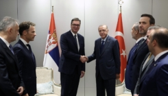 Vučić objavio o čemu je razgovarao sa Erdoganom