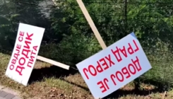 "Ovdje se Dodik pita": Transparenti sa protesta podrške ostali razbacani po ulicama