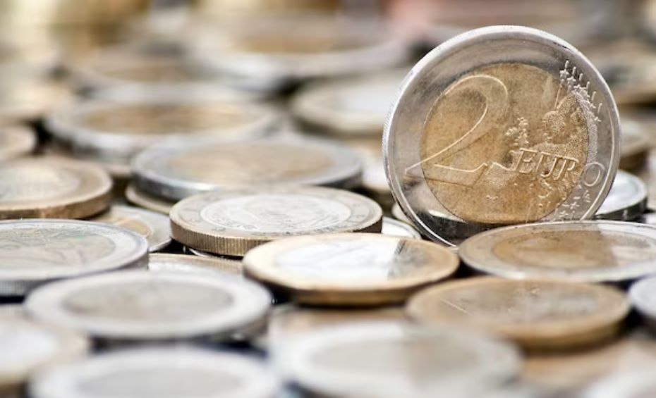 Kosovo preplavljeno falsifikovanim kovanicama eura: "Možda primamo pravi, a možda i lažni novac. Sve je to isto"