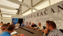 U Gračanici na sajmu Grapos-expo 2023. uz domaće izlagači iz pet država