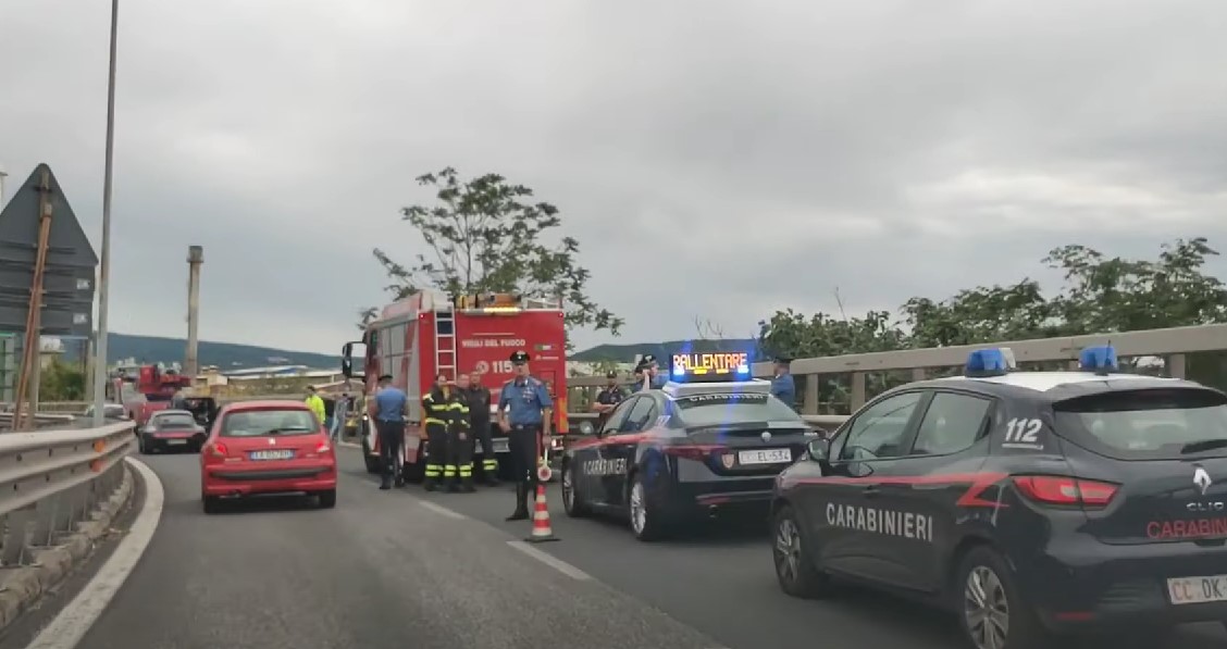 Horor u Italiji: Pronađeno unakaženo tijelo muškarca obješeno preko bankine na autoputu