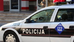 Užas u Cazinu: Dječak na romobilu pogođen iz vazdušne puške, hitno je prevezen u KCUS